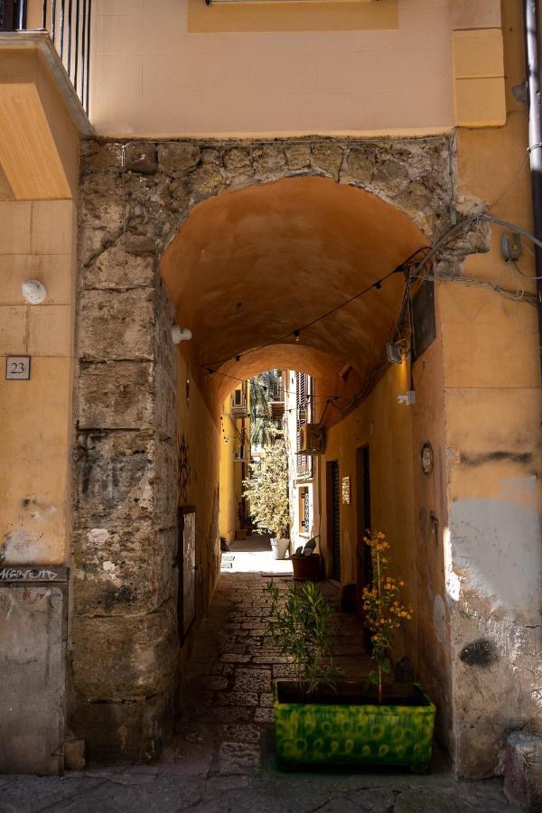 Cortile Dei Giusti - Combo Guesthouse Palermo Exterior foto